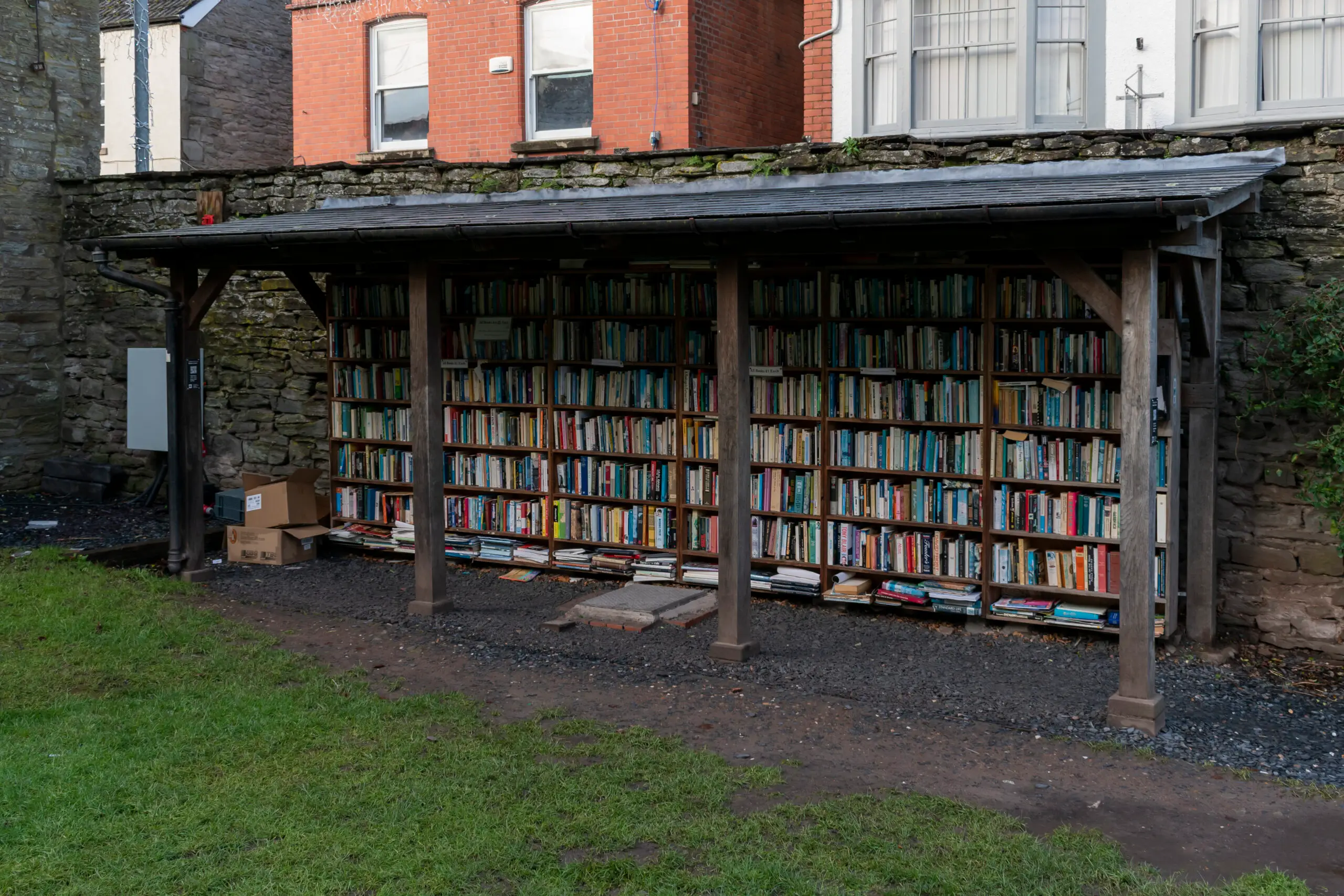 Librería al aire libre de Hay Castle, en Hay-on-Wye